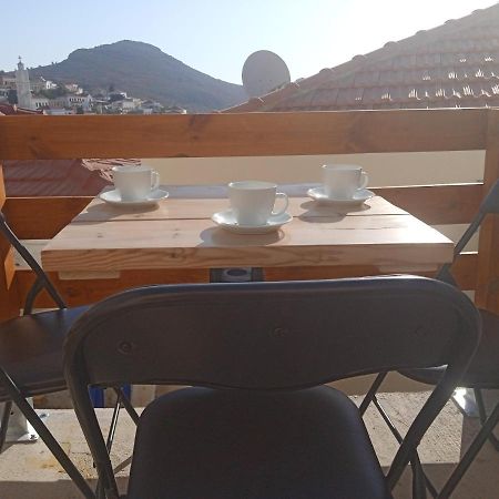 Occasus Room Comfort Chalki Town Екстериор снимка