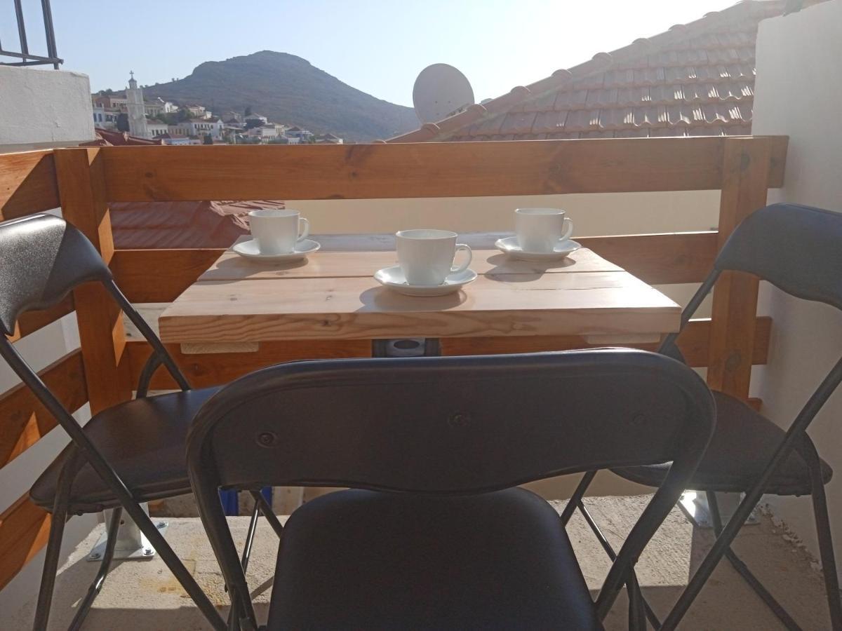 Occasus Room Comfort Chalki Town Екстериор снимка